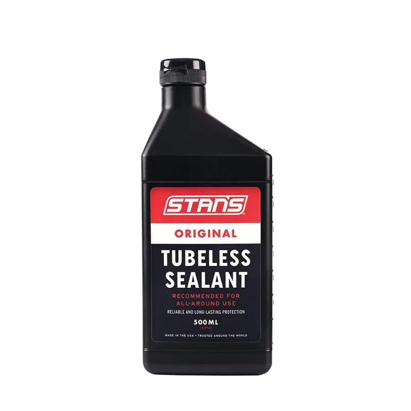 Stans NoTubes 473ml Tyre Sealant in Black/Red