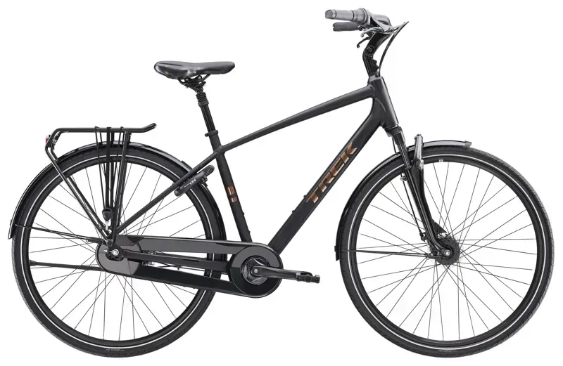 Trek District 2 Equipped City Bike in Trek Black