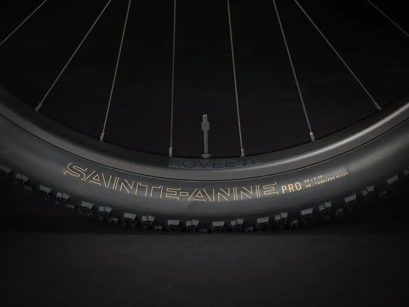 Trek Procaliber 6 In Viper Red/Crimson-5