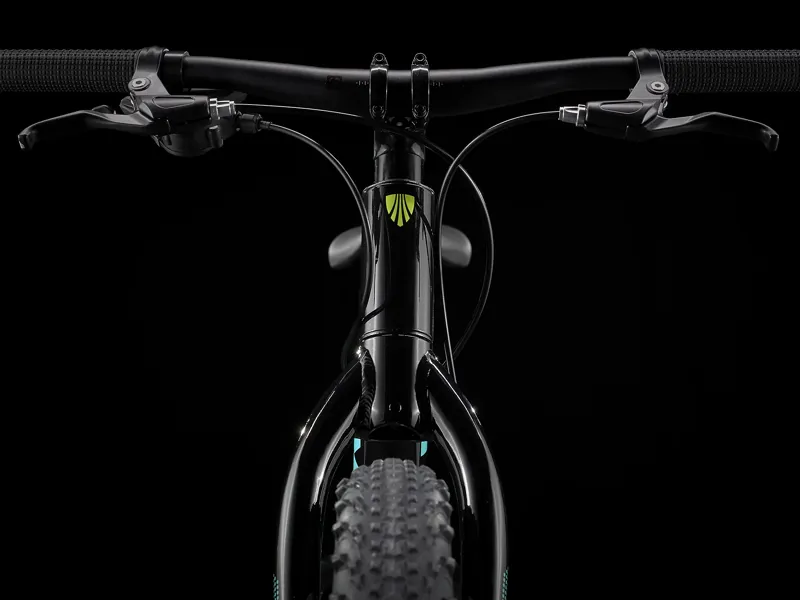 Trek Roscoe 24 Kids Mountain Bike in Black-7