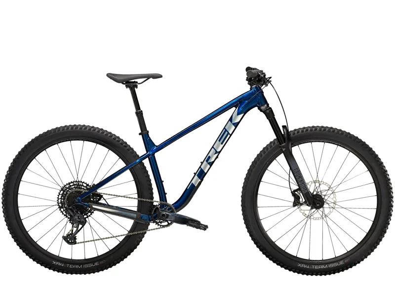 2022 Trek Roscoe 8 Mountain Bike in Mulsanne Blue