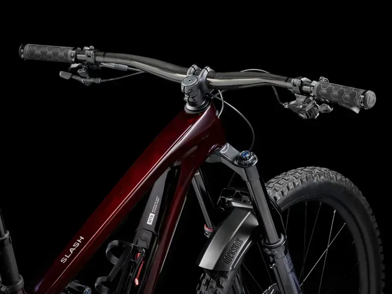 Trek Slash 9.8 XT Gen 6 Carbon Enduro Mountain Bike in Red-2