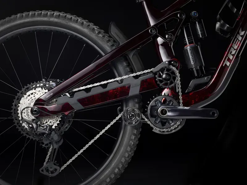 Trek Slash 9.8 XT Gen 6 Carbon Enduro Mountain Bike in Red-5